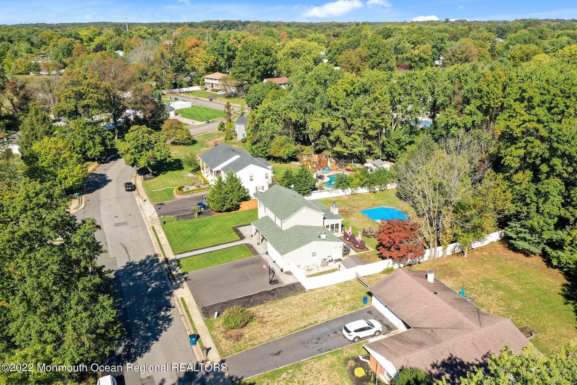 48 River Drive Marlboro, NJ 07746 - Photo 35 of 46 051_48_RIVER_DRIVE_397626_745106