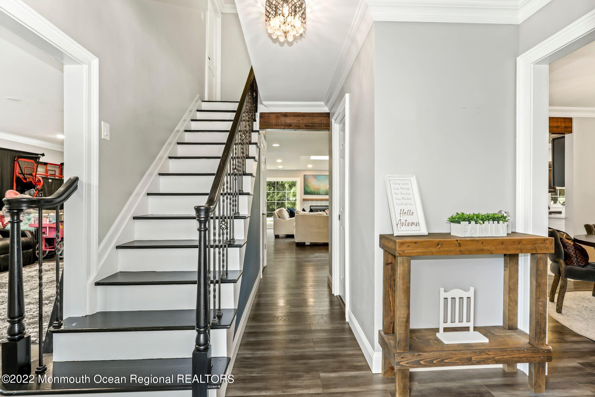 48 River Drive Marlboro, NJ 07746 - Photo 6 of 46 012_48_RIVER_DRIVE_397626_744833