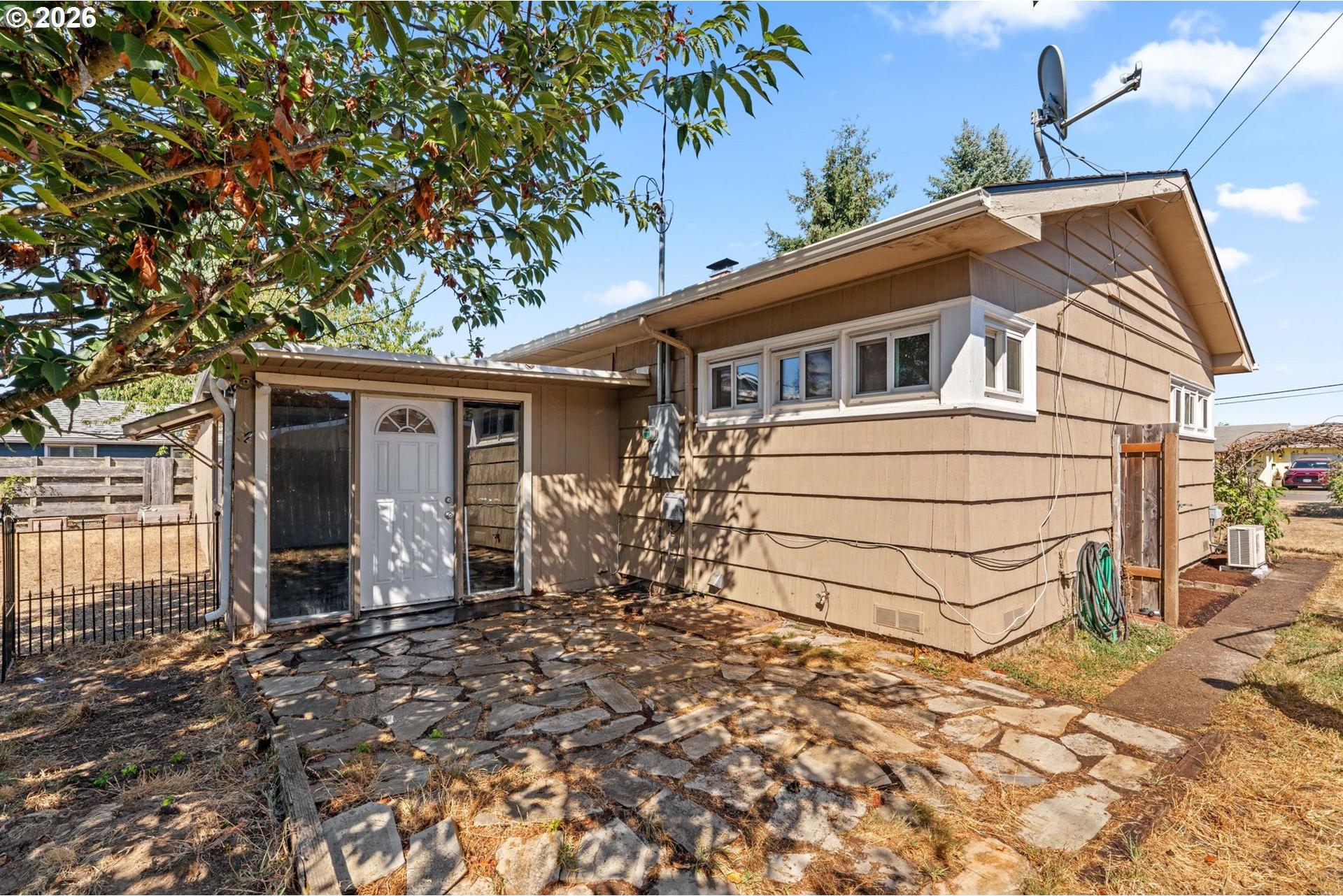 2250 Devos Street Eugene, OR 97402 - Photo 27 of 32 Gallery Image 27