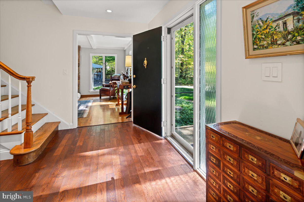 1005 Stuart Road Princeton, NJ 08540 - Photo 3 of 42 Entrance hall