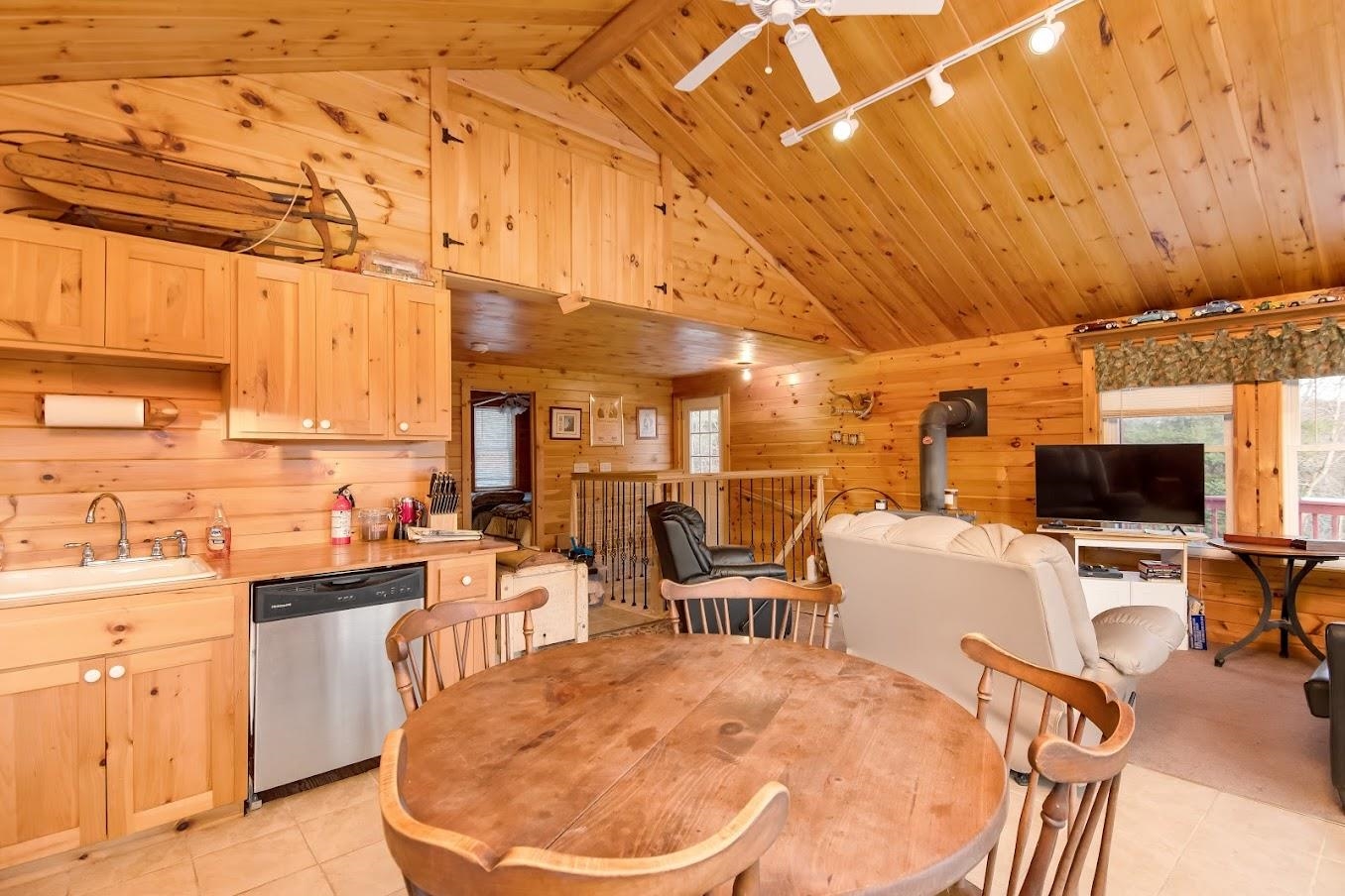 3195 East Peacham Road Peacham, VT 05821 - Photo 8 of 19