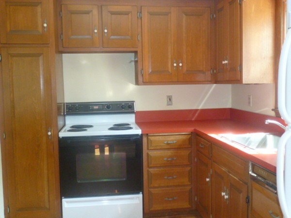 11 Spring Street Norfolk, MA 02056 - Photo 3 of 27 Gallery Image 3