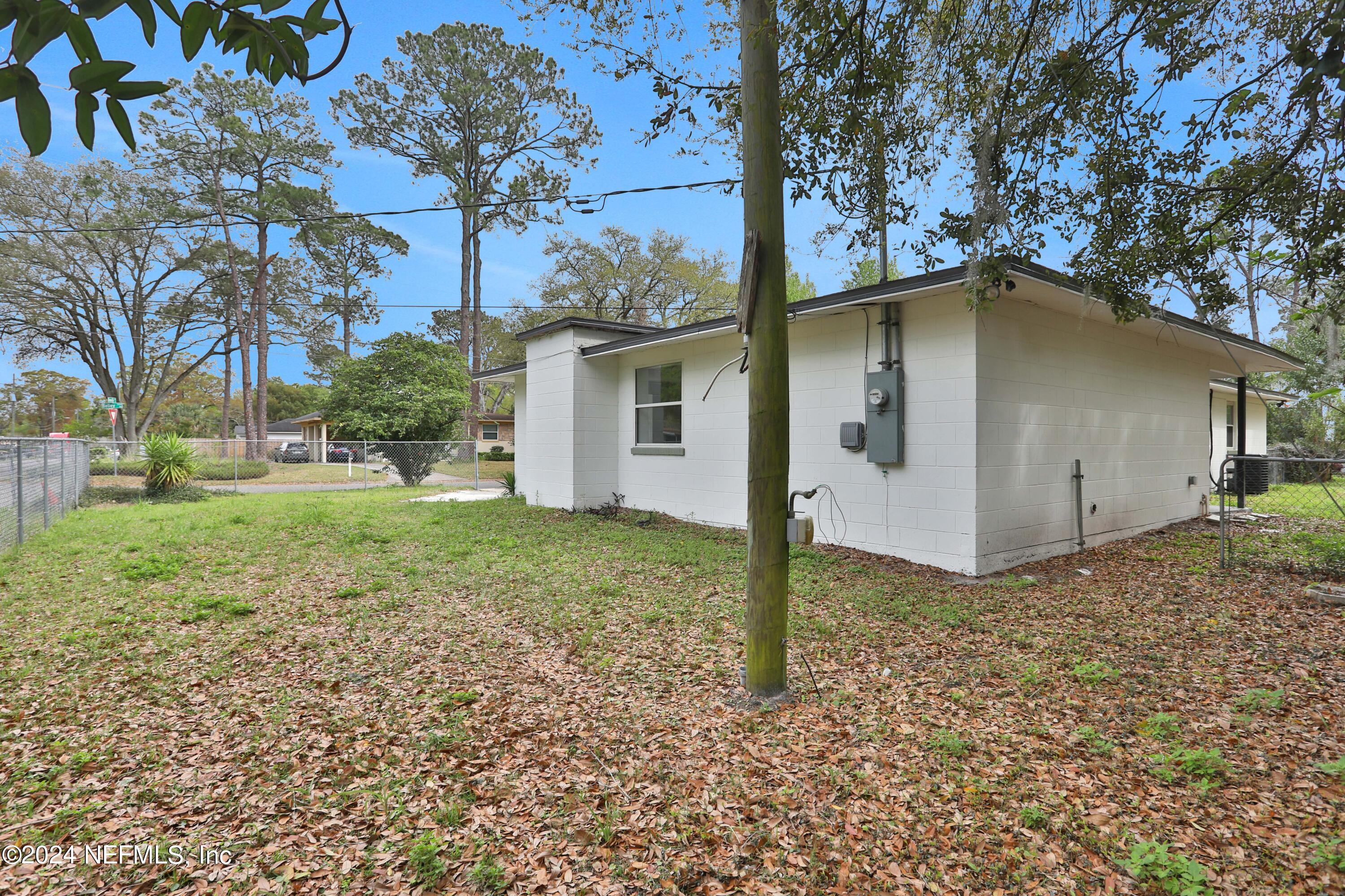 5104 Batley Road Jacksonville, FL 32210 - Photo 30 of 35 AW3A0104