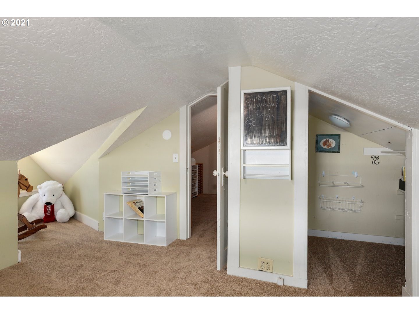 21339 South Beavercreek Road Oregon City, OR 97045 - Photo 21 of 32 Gallery Image 21