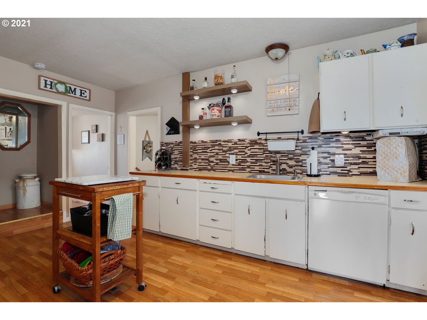 21339 South Beavercreek Road Oregon City, OR 97045 - Photo 7 of 32 Gallery Image 7