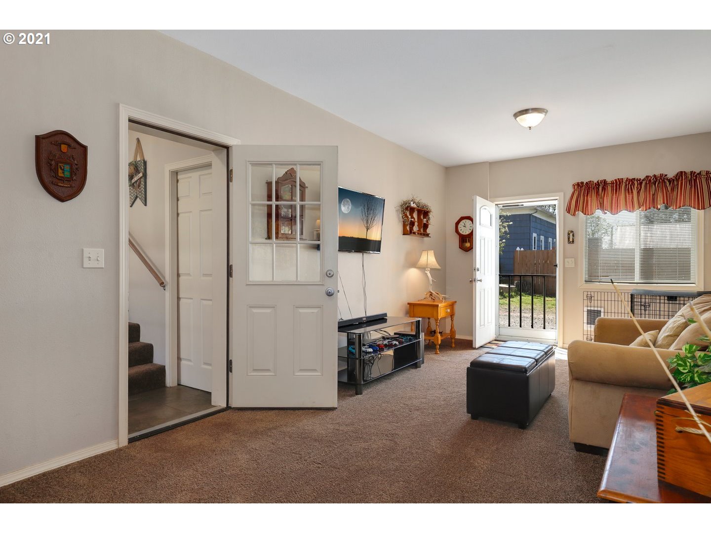 21339 South Beavercreek Road Oregon City, OR 97045 - Photo 10 of 32 Gallery Image 10