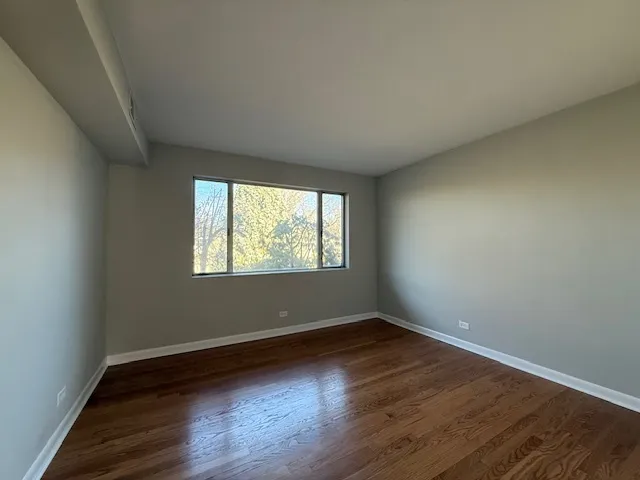 $1,700 | 10 Garden Drive, Unit 8, La Grange Park, IL 60526