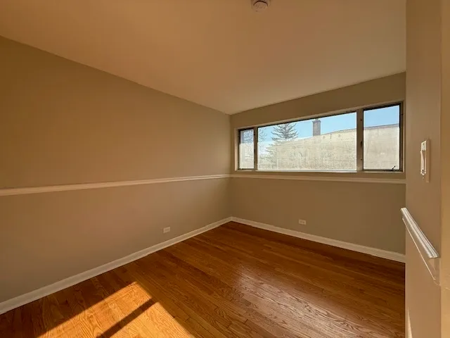 $1,700 | 10 Garden Drive, Unit 8, La Grange Park, IL 60526