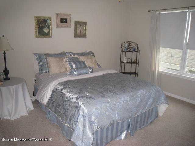 22 Hartack Road Manalapan, NJ 07726 - Photo 14 of 17 IMG_1048