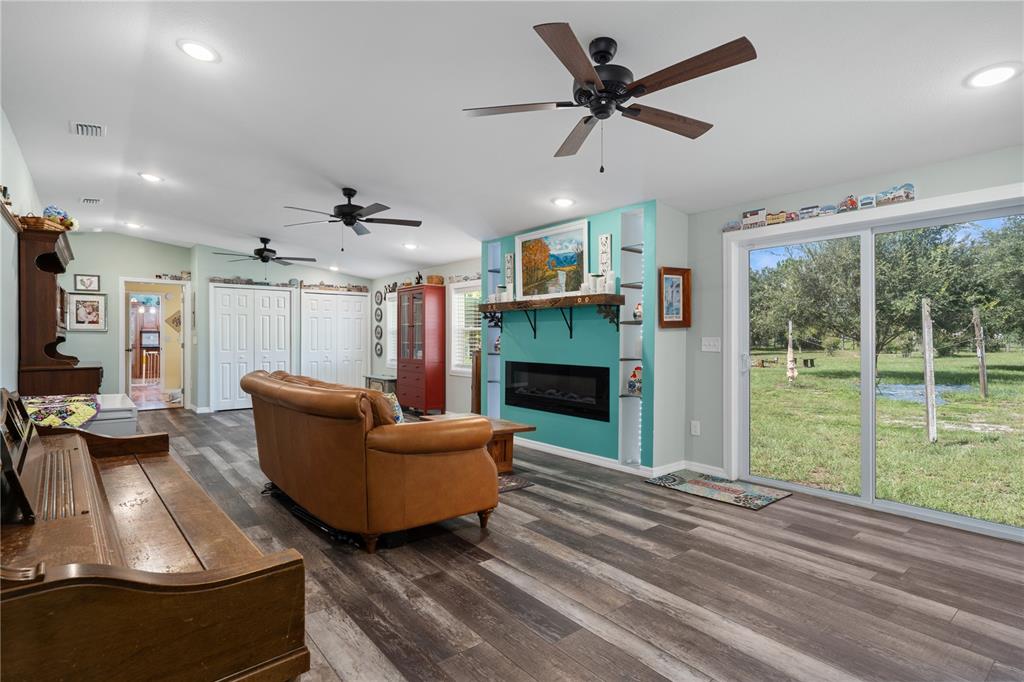 4235 Allen Road Zephyrhills, FL 33541 - Photo 38 of 62 Gallery Image 38