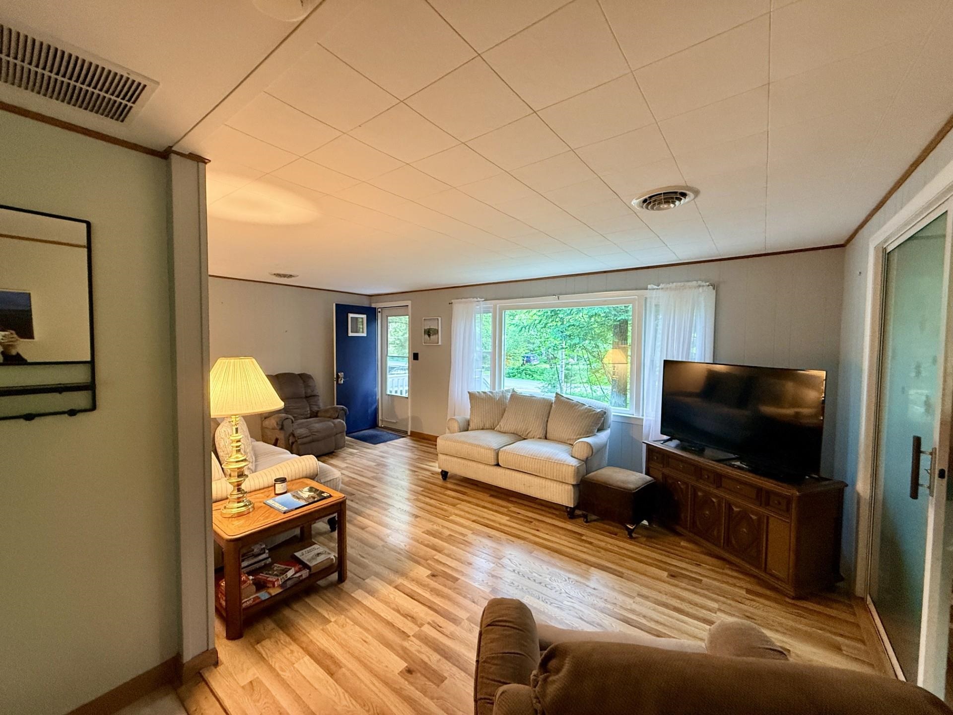 43 Beachwood Road Hebron, NH 03241 - Photo 4 of 22