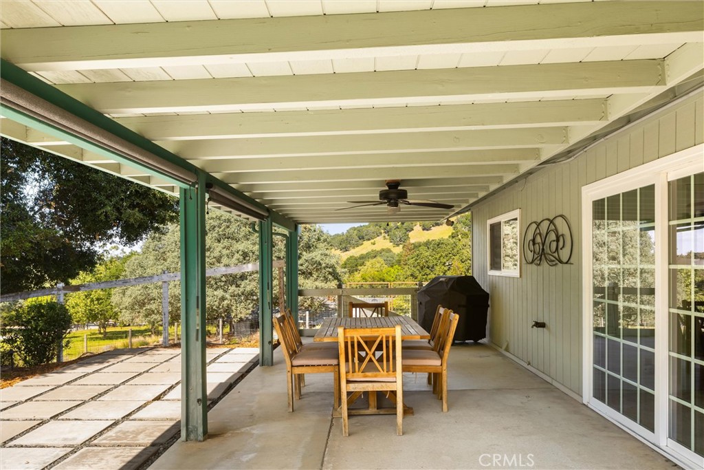 6975 San Gabriel Road Atascadero, CA 93422 - Photo 28 of 38 Backyard Covered Patio