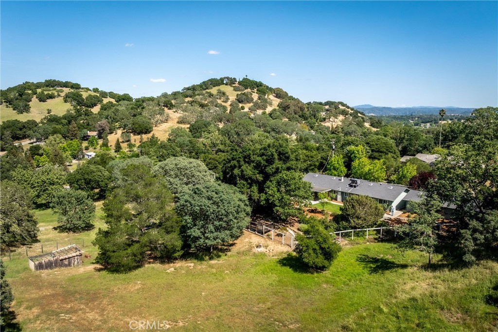 6975 San Gabriel Road Atascadero, CA 93422 - Photo 34 of 38 Aerial Back