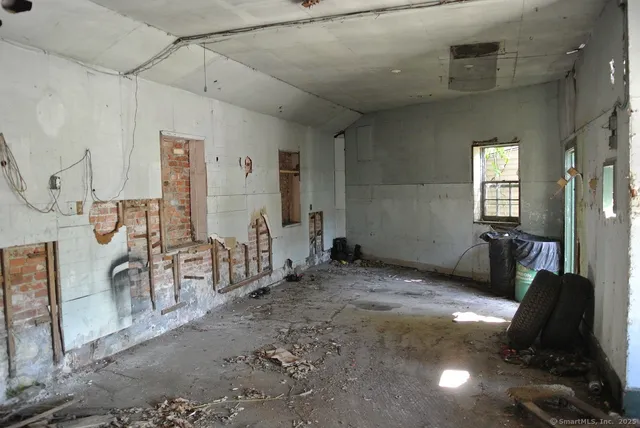 $475,000 | 144 West Street, New Britain, CT 06051