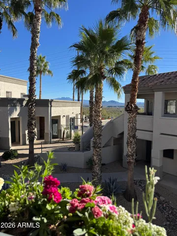 $259,900 | 10401 North Saguaro Boulevard, Unit 210, Fountain Hills, AZ 85268