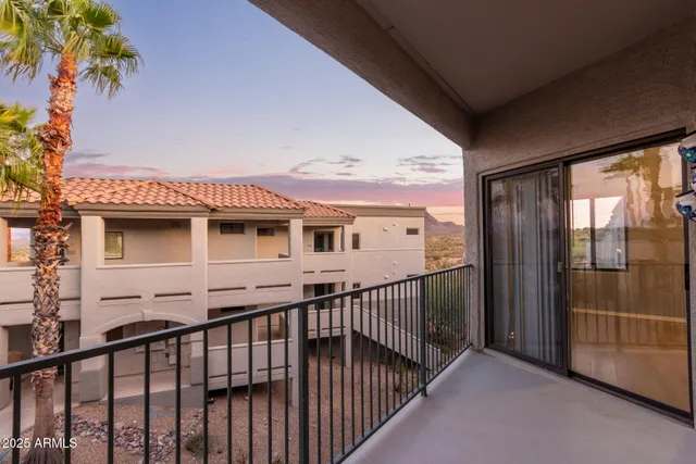 $259,900 | 10401 North Saguaro Boulevard, Unit 210, Fountain Hills, AZ 85268