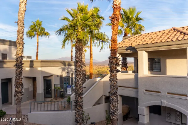 $259,900 | 10401 North Saguaro Boulevard, Unit 210, Fountain Hills, AZ 85268