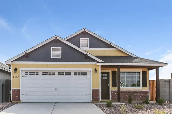 $2,015 | 4656 South 38th Lane, Phoenix, AZ 85041