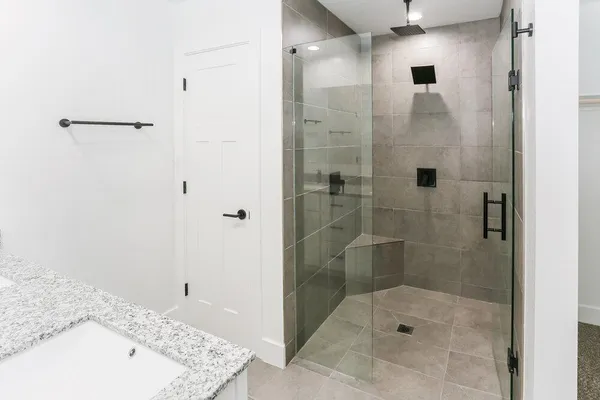$2,065 | 4656 South 38th Lane, Phoenix, AZ 85041