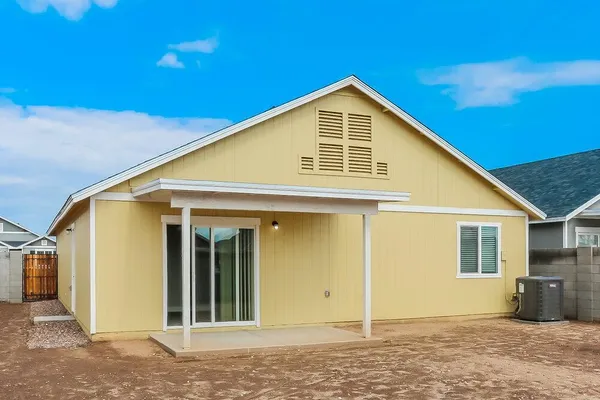 $2,065 | 4656 South 38th Lane, Phoenix, AZ 85041