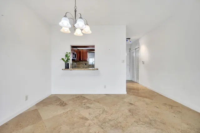 $2,500 | 2400 Northeast 36th Street, Unit 7, Lighthouse Point, FL 33064