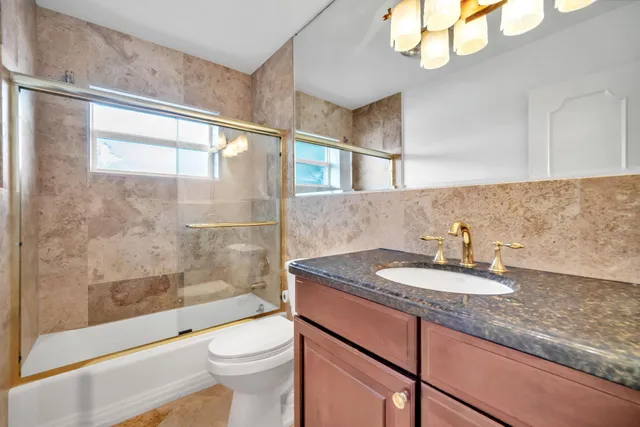 $2,500 | 2400 Northeast 36th Street, Unit 7, Lighthouse Point, FL 33064