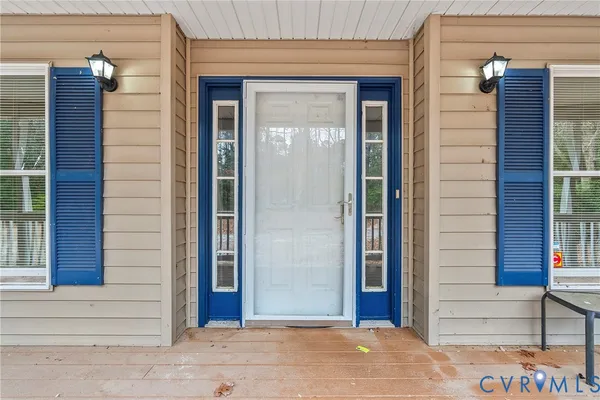 a view of entrance door of the house