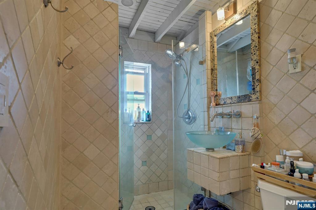 190 Knickerbocker Road, Unit 10 Englewood, NJ 07631 - Photo 18 of 23