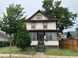 $164,000 | 291 North Fisk Street, St. Paul, MN 55104