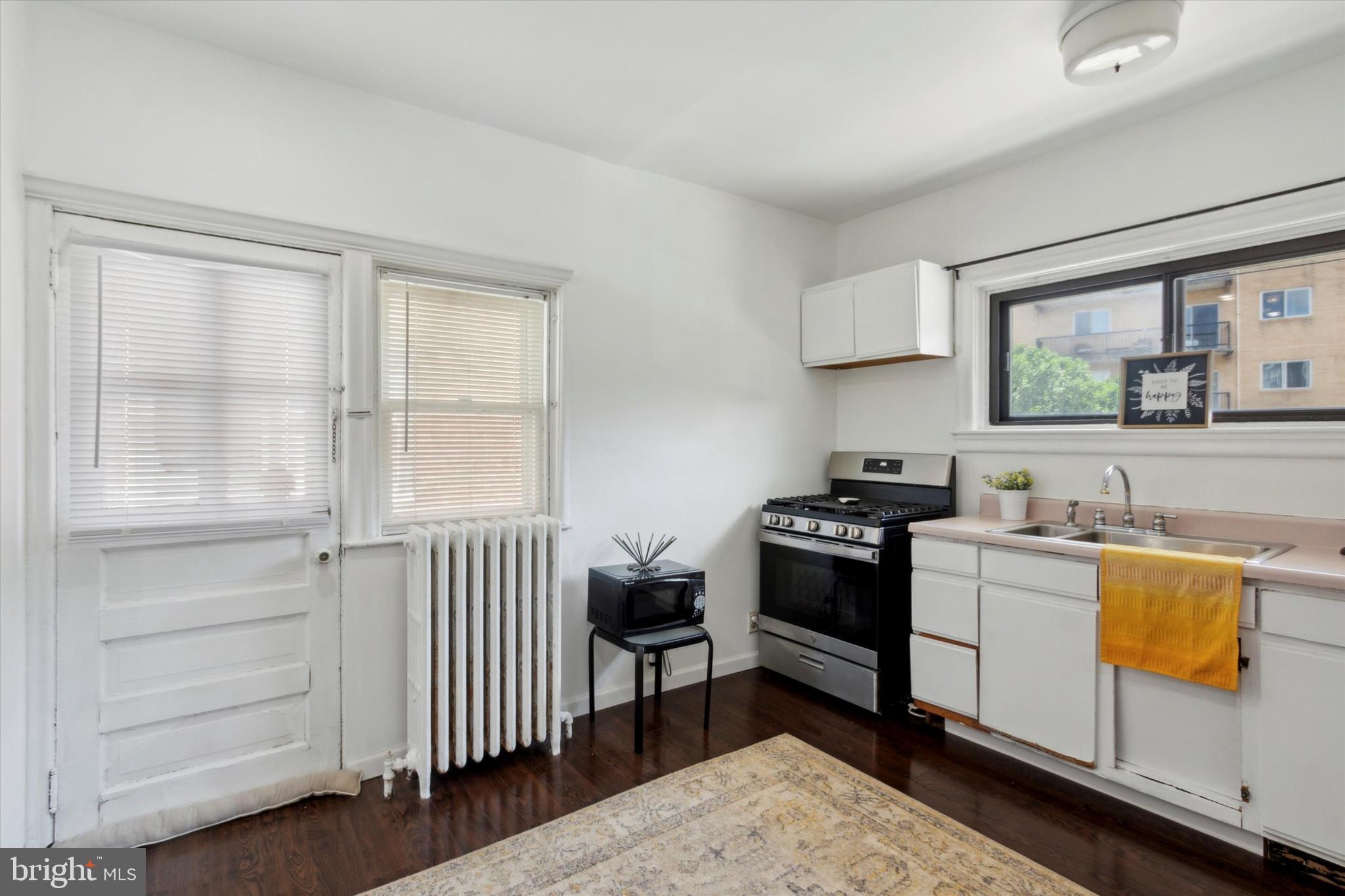 4412 Sherwood Road Philadelphia, PA 19131 - Photo 11 of 25 Gallery Image 11