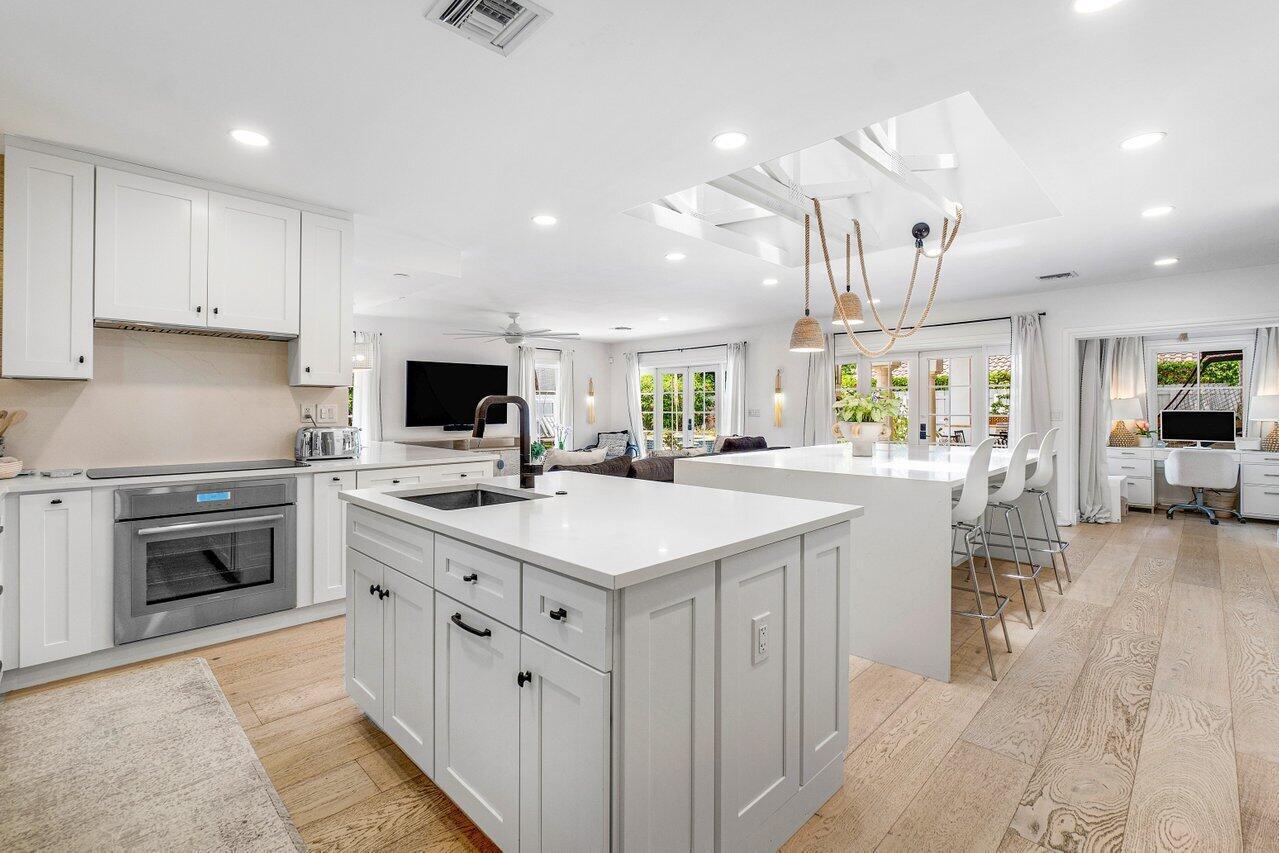 783 Toledo Drive Boca Raton, FL 33432 - Photo 14 of 57 kitchen