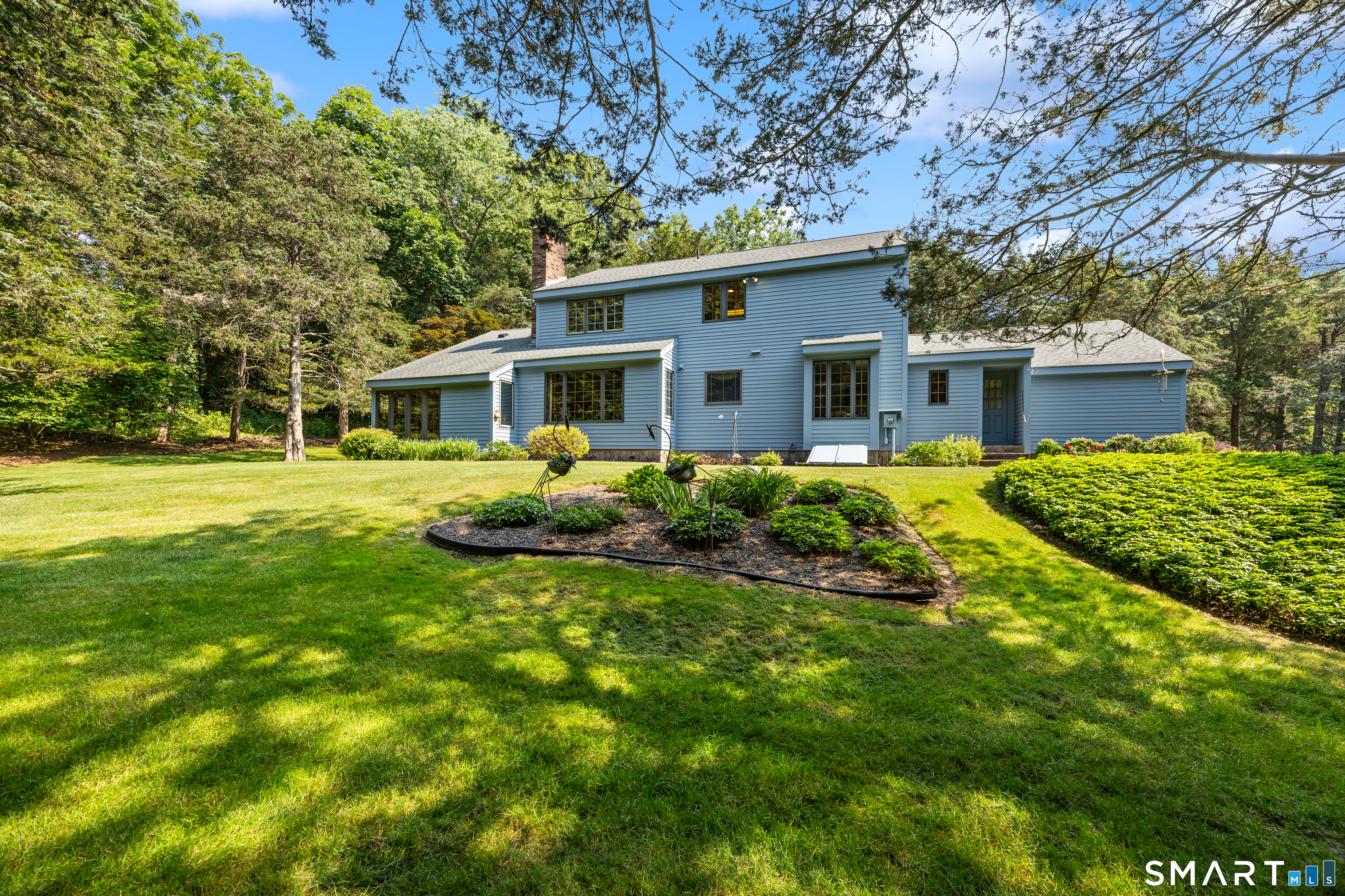 791 Wallingford Road Cheshire, CT 06410 - Photo 2 of 40