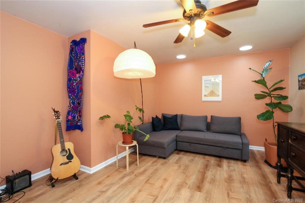 9800 Windrift Road Charlotte, NC 28215 - Photo 3 of 31 Gallery Image 3