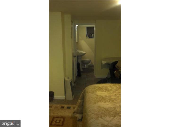 7464 Briar Road Philadelphia, PA 19138 - Photo 3 of 8 Gallery Image 3