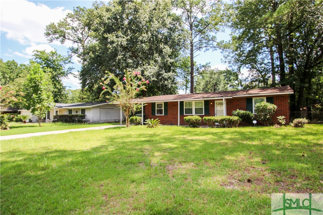 409 Sharondale Road Savannah, GA 31419 - Photo 20 of 26 Front yard
