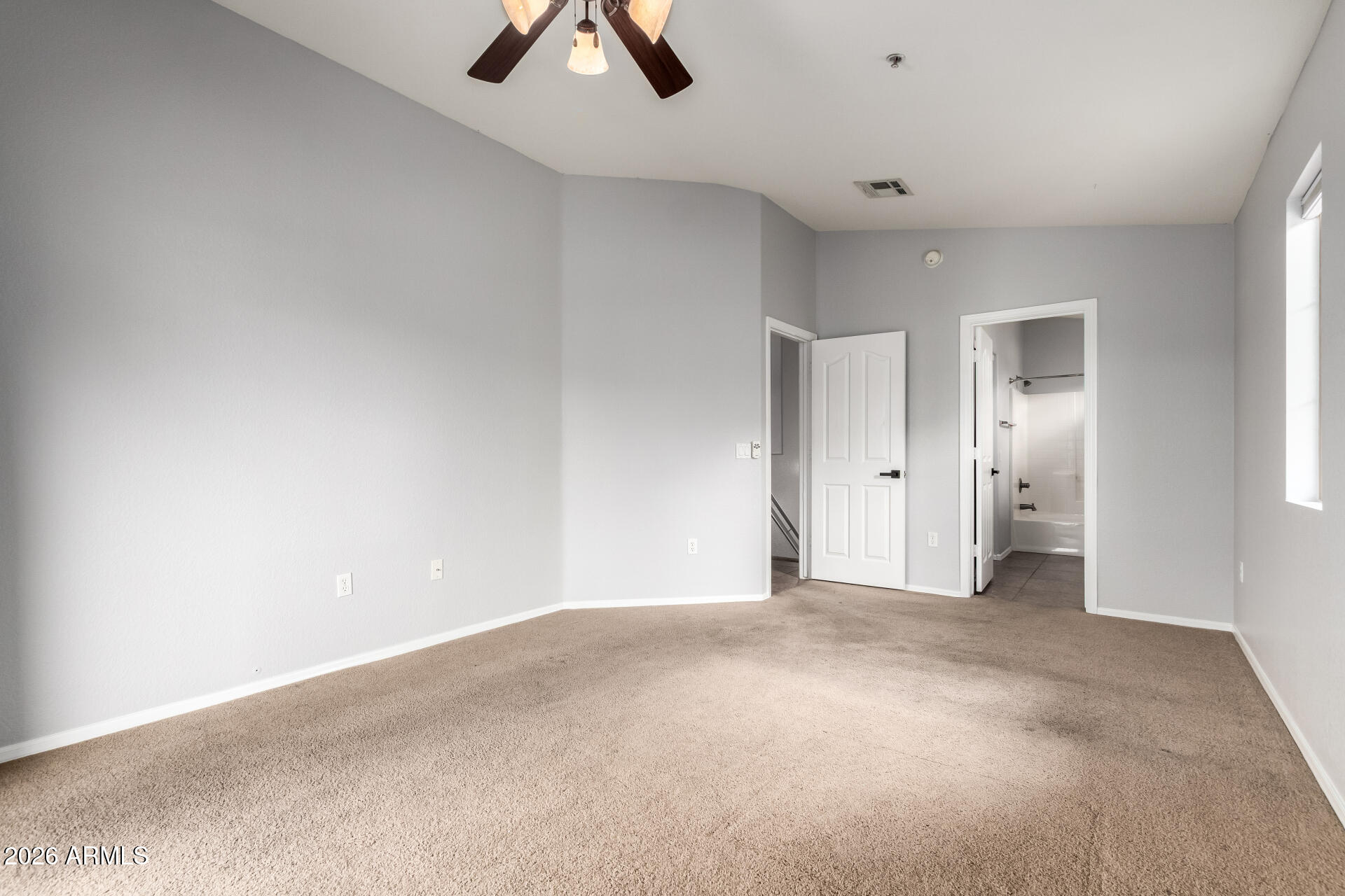 462 North 168th Lane Goodyear, AZ 85338 - Photo 7 of 29 16 168th