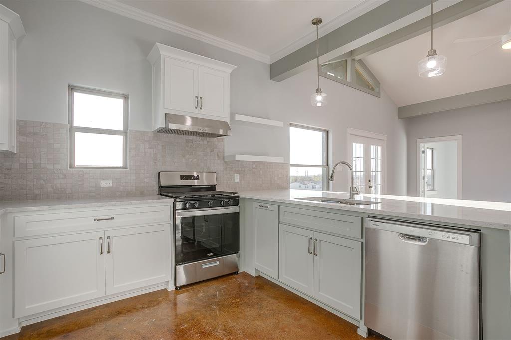 116 Overlook Trail Azle, TX 76020 - Photo 13 of 40