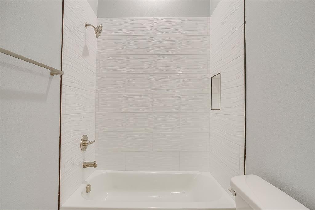 116 Overlook Trail Azle, TX 76020 - Photo 31 of 40