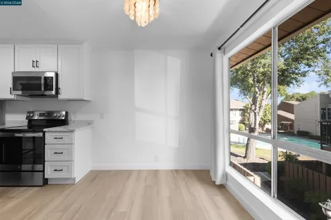 $372,500 | 8975 Alcosta Boulevard, Unit 116, San Ramon, CA 94583