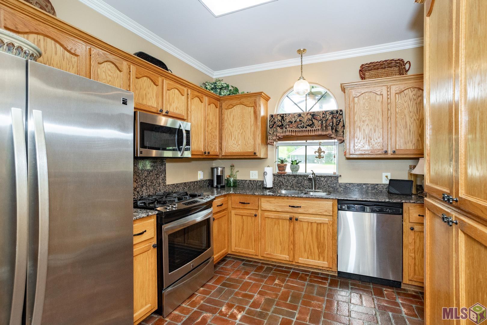 4715 Raymond Labauve Road Brusly, LA 70719 - Photo 7 of 21 Gallery Image 7