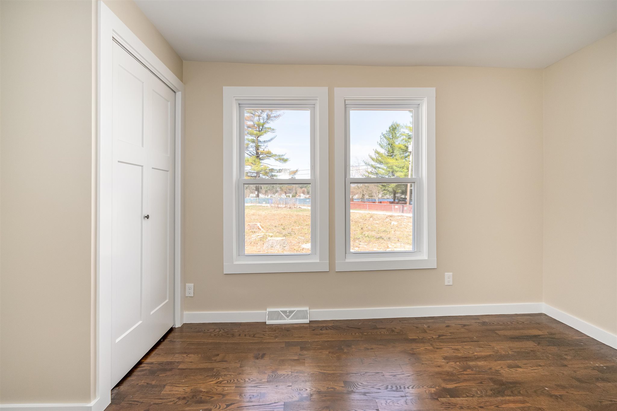 132 Moose Club Park Road Goffstown, NH 03045 - Photo 12 of 28 Gallery Image 12