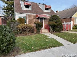 231-15 128th Road Queens, NY 11413 - Photo 2 of 15