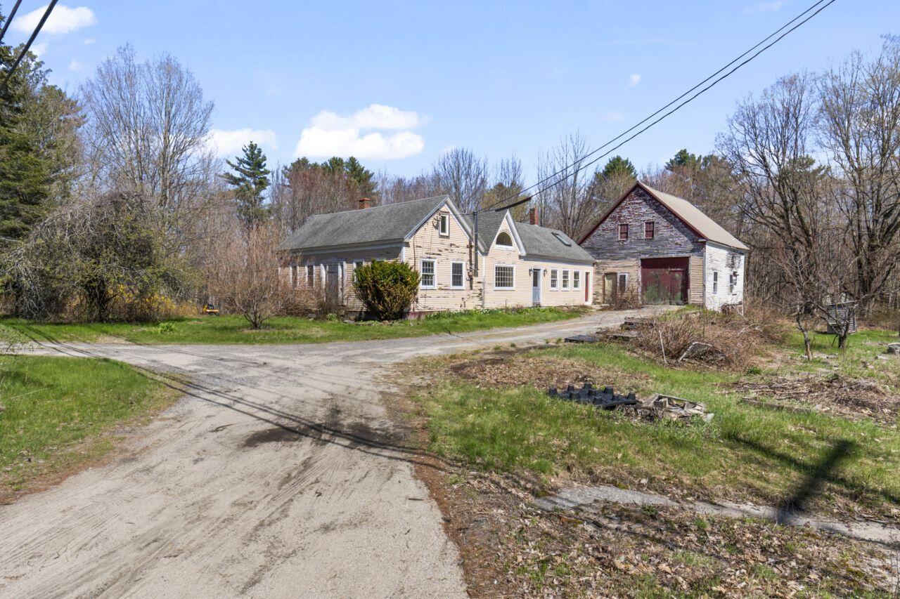 261 Northeast Road Standish, ME 04084 - Photo 2 of 37 261_Northeast_Rd_0102