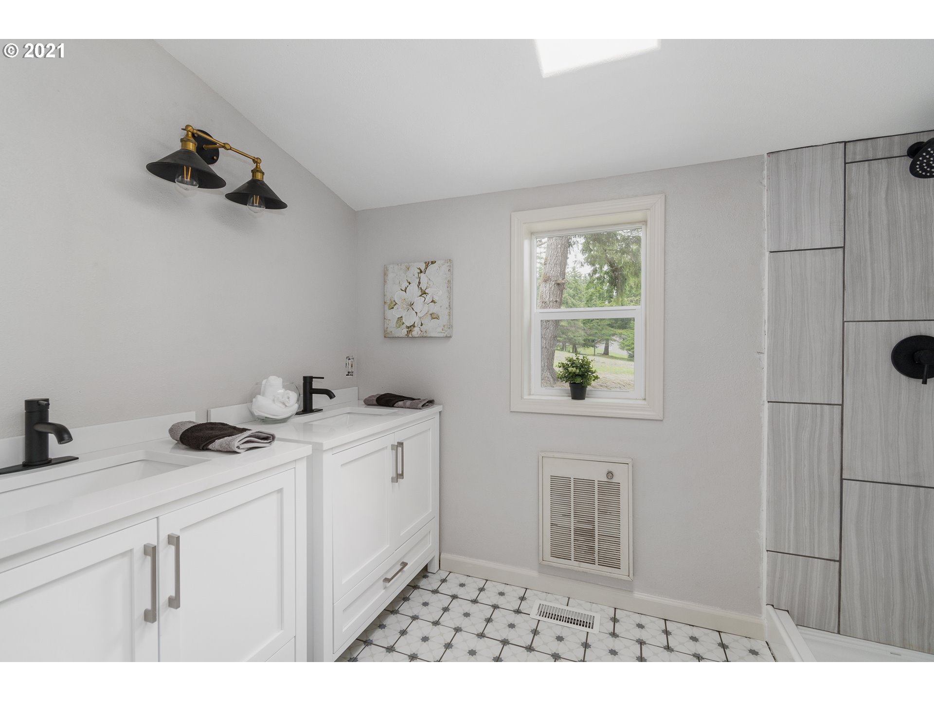 16500 Hall Road Clatskanie, OR 97016 - Photo 14 of 29 Gallery Image 14