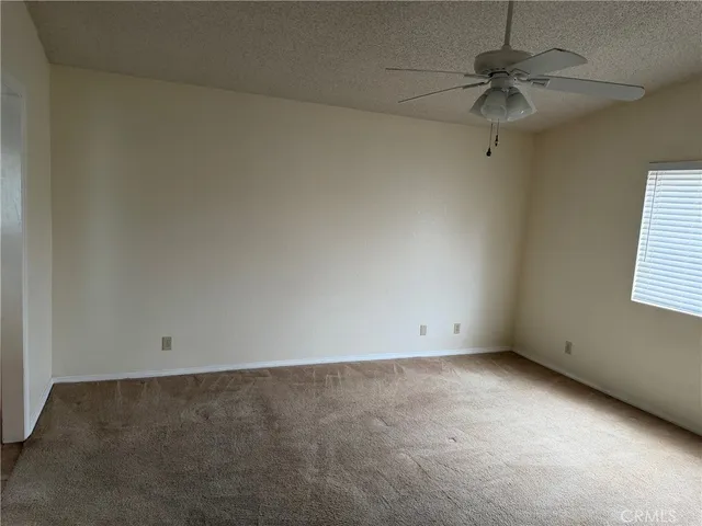 $2,250 | 15031 Blue Grass Drive, Helendale, CA 92342