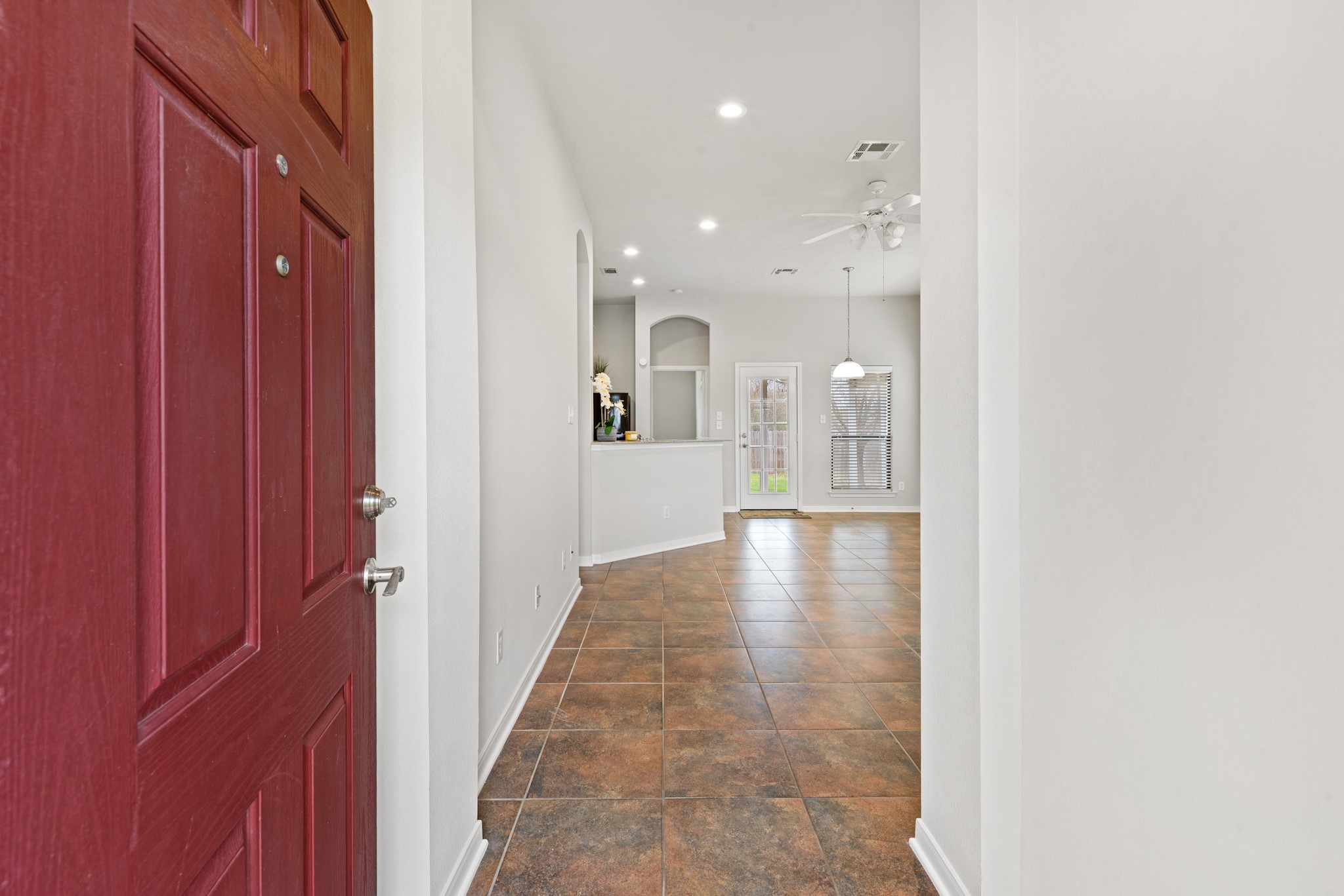 2041 Mountain Wind Loop Bryan, TX 77807 - Photo 3 of 17 Foyer entry