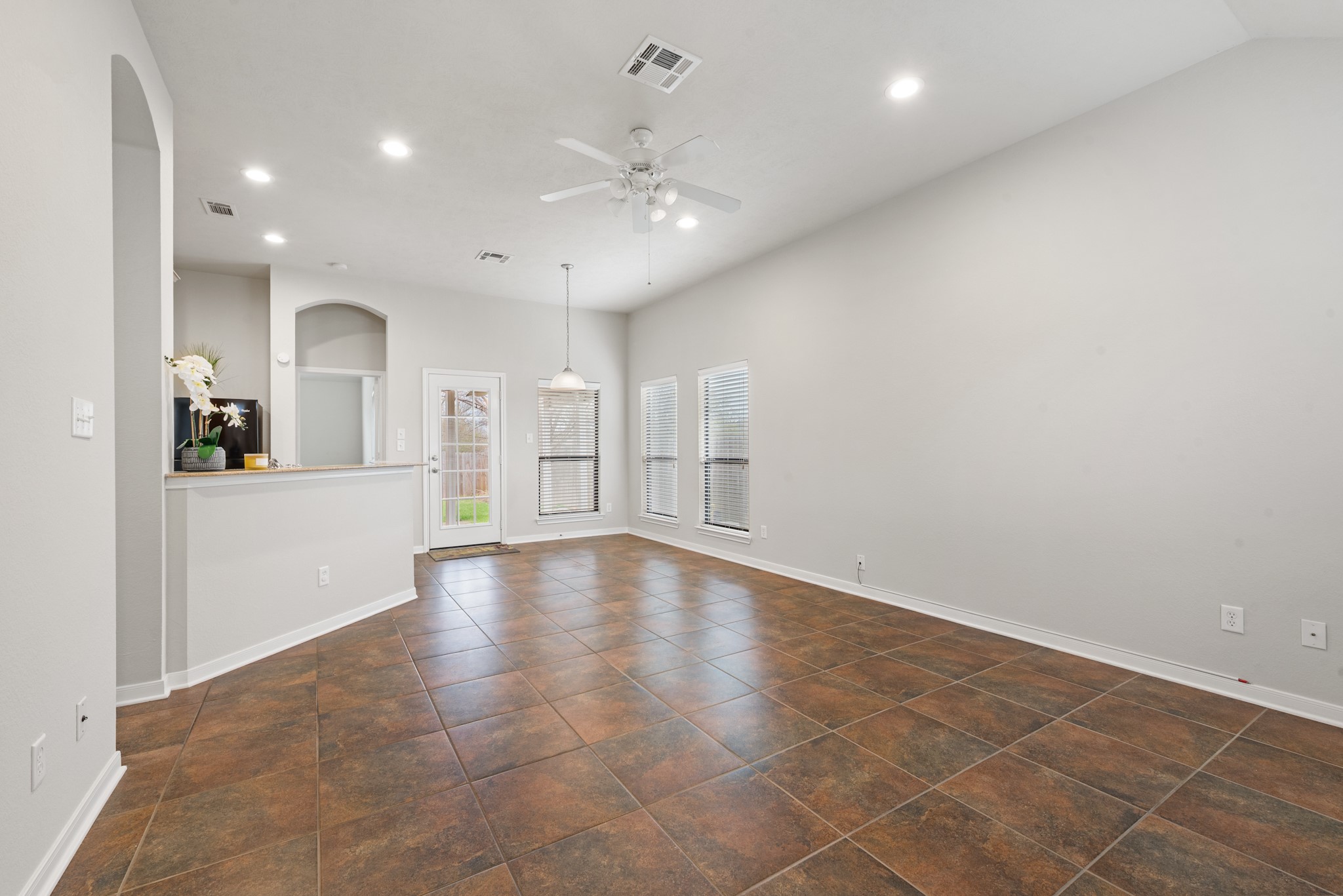 2041 Mountain Wind Loop Bryan, TX 77807 - Photo 4 of 17 Light and bright; freshly painted