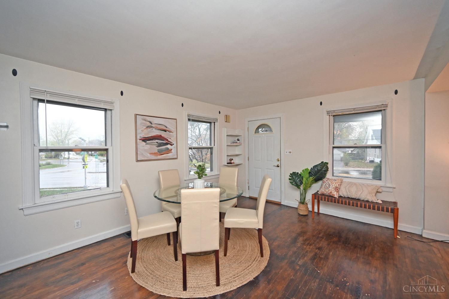 8577 Plainfield Road Cincinnati, OH 45236 - Photo 7 of 31 Gallery Image 7
