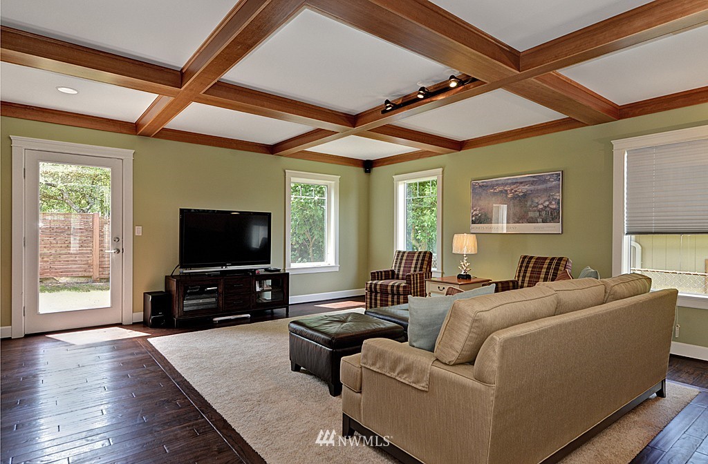 929 North 31st Street Renton, WA 98056 - Photo 12 of 25
