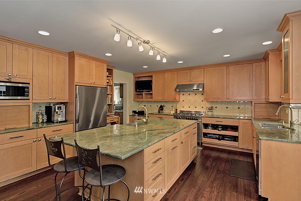 929 North 31st Street Renton, WA 98056 - Photo 16 of 25